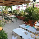 Daire Terrazza Pavone Aci Castello
