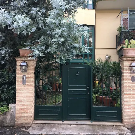 Terrazza Pavone Апартаменты Ачи Костелло